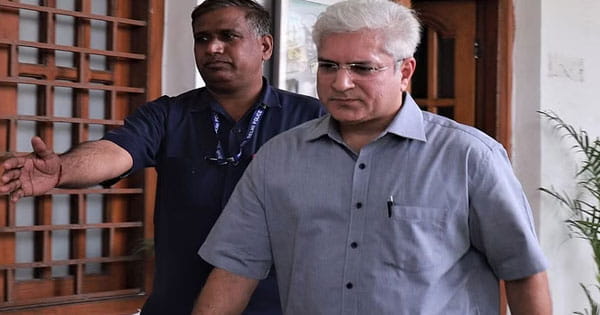 ED दफ्तर पहुंचे मंत्री कैलाश गहलोत : दिल्ली शराब घोटाले में पूछताछ के लिए एजेंसी ने भेजा था समन, पॉलिसी बनाने वाली टीम में थे शामिल