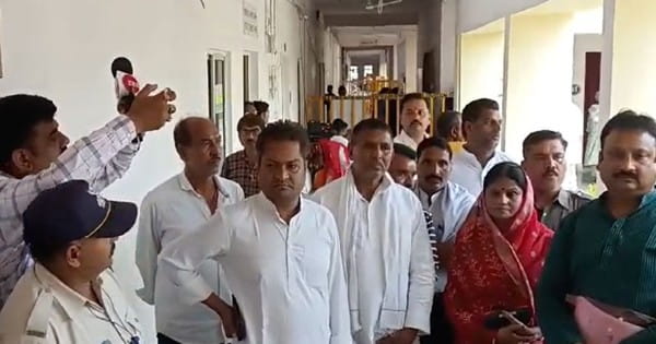 MP में I.N.D.I.A. गठबंधन को बड़ा "झटका" : खजुराहो सीट से सपा प्रत्याशी मीरा यादव का नामांकन निरस्त, फॉर्म में जरूरी दस्तावेज नहीं लगाए; पति ने कहा- सुप्रीम कोर्ट जाएंगे