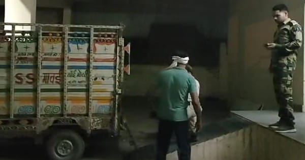 मुरैना में सरियों से भरे ट्रक ने बाइक सवारों को मारी टक्कर, दो मजदूरों की मौत