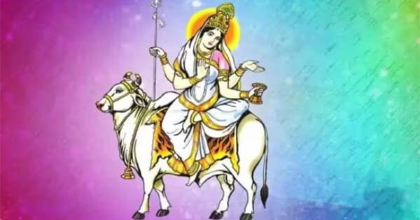 Chaitra Navratri 2024: अष्टमी आज : नवरात्र के आठवें दिन होती है महागौरी की पूजा, जानिए पूजा विधि और महत्व