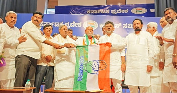 Lok Sabha Election 2024 : चुनाव से पहले BJP को लगा झटका, सांसद कराडी सांगन्ना कांग्रेस में हुए शामिल
