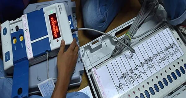 वोट के 'VVPAT' से वेरिफिकेशन पर सुप्रीम कोर्ट ने फैसला सुरक्षित रखा, कहा- कुछ और स्पष्टीकरण की जरूरत है