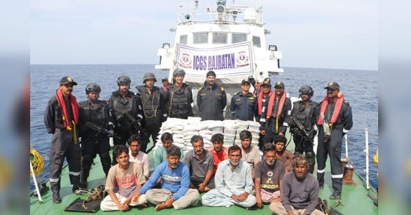 NCB और गुजरात ATS का बड़ा एक्शन, समुद्री तट पर 80 किलो ड्रग्स के साथ 14 पाकिस्तानी गिरफ्तार