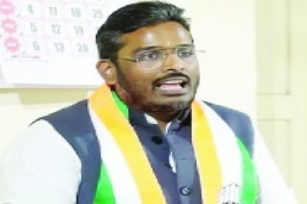 INDORE NEWS : कांग्रेस से बीजेपी में आए अक्षय बम और उनके पिता का गिरफ्तारी वारंट जारी, कोर्ट में नहीं हुए पेश, हाजिरी माफी का आवेदन खारिज