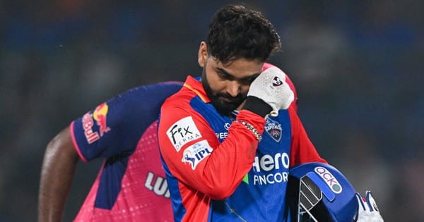 IPL 2024 : दिल्ली कैपिटल्स को लगा तगड़ा झटका, ऋषभ पंत पर लगा IPL में एक मैच का बैन, जानें पूरा मामला