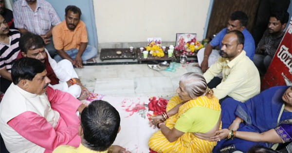CM ने सलकनपुर सड़क हादसे में मृतकों को अर्पित की श्रद्धांजलि, परिजनों को 4-4 लाख की आर्थिक सहायता के निर्देश