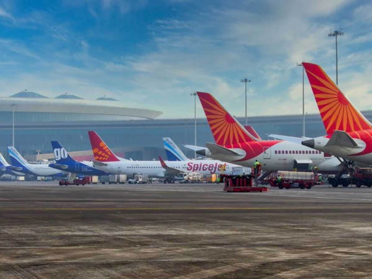 AVIATION NEWS: हवाई किराए की लिमिट तय करने से दिल्ली हाई-कोर्ट का इंकार, कहा - ऑटो रिक्शा का किराया भी एयरलाइन से ज्यादा
