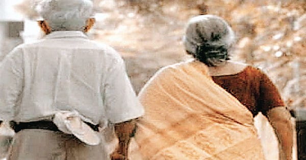 साल 2050 तक भारतीय पुरुषों की औसत आयु होगी 75 साल, महिलाओं की करीब 80 साल