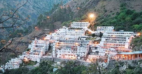 माता वैष्णो देवी के दर्शन करने के बाद श्रद्धालुओं को मिलेगा विशेष प्रसाद, खराब होने का नहीं रहेगा डर