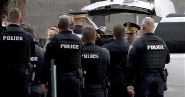 अमेरिका में खौफनाक घटना : पहले पत्नी और बच्चे को बनाया बंधक, फिर अपने 6 महीने के बच्चे को मारी गोली; जांच में जुटी पुलिस