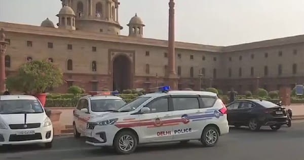 Bomb Threat : स्कूल-अस्पताल के बाद अब गृह मंत्रालय को बम से उड़ाने की धमकी, नॉर्थ ब्लॉक पुलिस कंट्रोल रूम को मिला ई-मेल