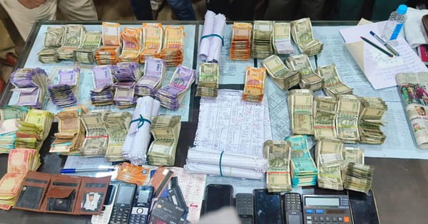 INDORE NEWS : खजराना में बीजेपी नेता खिला रहा था मटके पर सट्टा, लोकल थाने को नहीं थी भनक, दूसरे थानों की पुलिस ने मारा छापा, 11 लाख 75 हजार जब्त, 5 गिरफ्तार