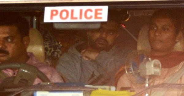 कर्नाटक सेक्स स्कैंडल केस : कोर्ट ने प्रज्वल रेवन्ना को 7 दिन की पुलिस हिरासत में भेजा, SIT ने बेंगलुरु एयरपोर्ट पर किया था अरेस्ट