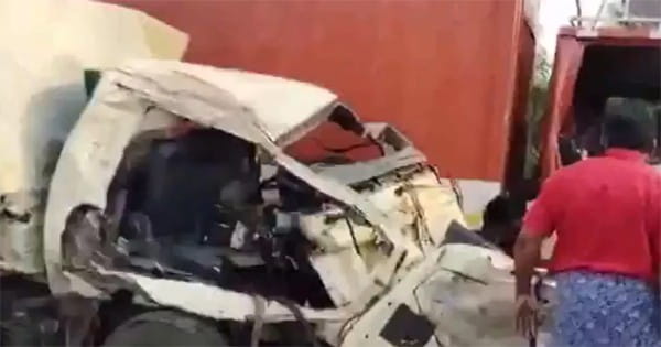आंध्र प्रदेश में दर्दनाक हादसा : कंटेनर और मिनी ट्रक में भिड़ंत, 6 लोगों की मौत, कई घायल