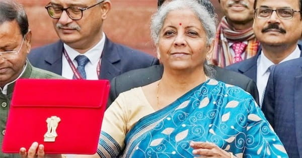 Budget 2024 : लगातार 7वें बजट के साथ वित्त मंत्री निर्मला सीतारमण तोड़ देंगी मोरारजी देसाई का रिकॉर्ड, ले रही हैं एक्सपर्ट से लेकर आम आदमी तक के सुझाव