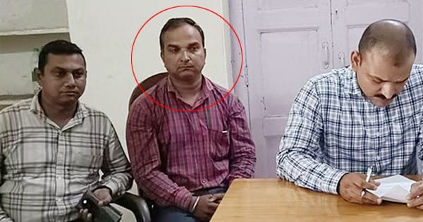 Khandwa News : रिश्वत लेते CMHO का बाबू गिरफ्तार, पेंशन के एवज में मांगी थी 7 हजार की घूस, इंदौर लोकायुक्त की कार्रवाई
