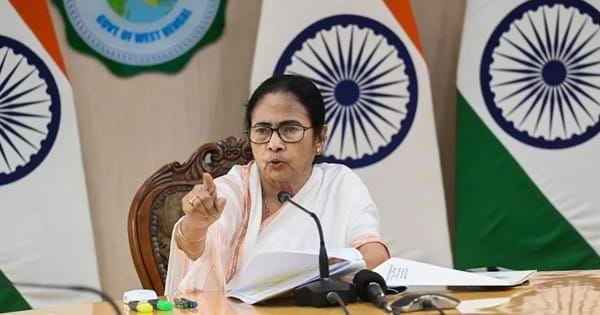नीति आयोग की बैठक छोड़कर निकलीं ममता बनर्जी, कहा- मुझे बोलने तक नहीं दिया; I.N.D.I.A ब्लॉक के 7 CM कर चुके बॉयकॉट