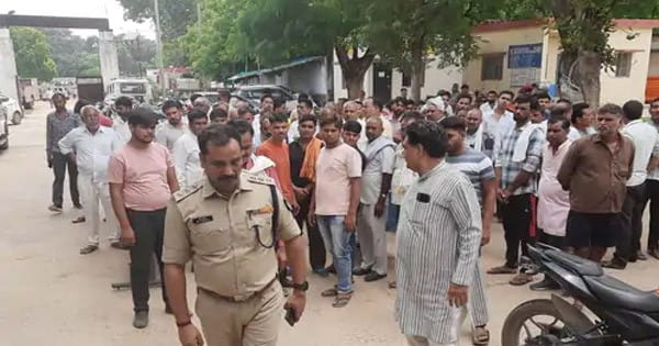 Morena News : युवक की गोली मारकर हत्या, फायरिंग को लेकर हुआ था विवाद; ग्रामीणों ने किया चक्काजाम