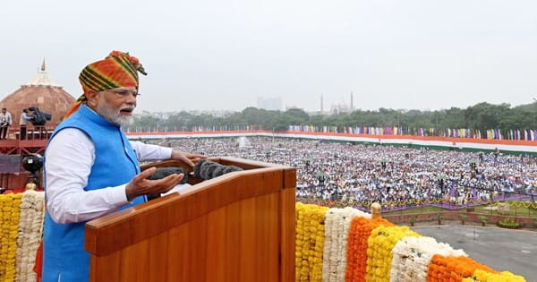 PM Modi Speech : पीएम मोदी ने बनाया नया रिकॉर्ड, स्वतंत्रता दिवस पर लाल किले से दिया सबसे बड़ा भाषण; इन पूर्व प्रधानमंत्रियों को छोड़ा पीछे