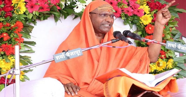 कौन हैं धर्म गुरु रामगिरी महाराज, जिनके एक बयान से मच गया महाराष्ट्र में बवाल, जानें पूरा मामला