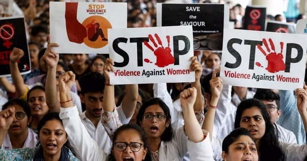 Crime Against Womens : चौंकाने वाली है NCRB की ये रिपोर्ट, देश में हर सप्ताह दर्ज किए गए 5 रेप-मर्डर केस