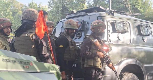 जम्मू-कश्मीर में दो जगह मुठभेड़ : बारामूला में सुरक्षाबलों ने तीन आतंकी किए ढेर, किश्तवाड़ में कल दो जवान हुए थे शहीद