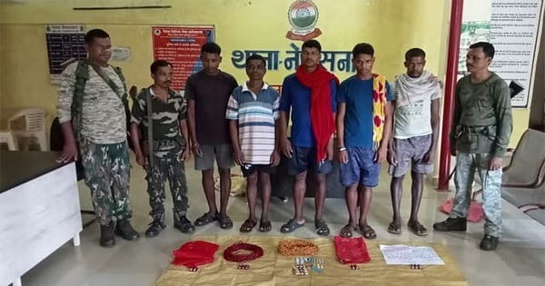 Chhattisgarh News : नक्सल विरोधी अभियान के तहत 7 नक्सली गिरफ्तार, प्रचार-प्रसार और विस्फोटक सामग्री बरामद