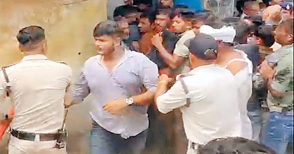 ग्वालियर और मालवा क्षेत्र में खाद के लिए सुबह चार बजे से लग रहीं कतारें