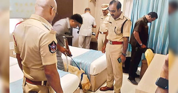 Bomb Threat : तिरुपति के कई होटलों को मिली बम से उड़ाने की धमकी, ईमेल में ड्रग माफिया जाफर सादिक का जिक्र