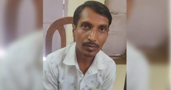 Khandwa News : लोकायुक्त ने रोजगार सहायक को रिश्वत लेते रंगे हाथों पकड़ा, इस काम के एवज में मांगी थी घूस
