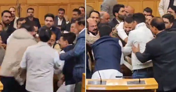 जम्मू-कश्मीर विधानसभा में हाथापाई : पक्ष-विपक्ष के विधायकों ने एक-दूसरे का पकड़ा कॉलर, Article 370 का बैनर दिखाने पर हुआ हंगामा