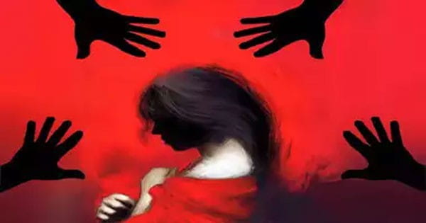 रेप पीड़ित बच्चियों की व्यथा...सालों बाद भी उबर नहीं पाईं, अनजान को देख सिहर उठती है