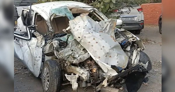 उदयपुर में भीषण सड़क हादसा : डंपर ने रॉन्ग साइड से आ रही कार को मारी टक्कर, 5 लोगों की मौके पर मौत