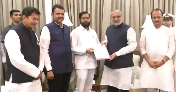 महाराष्ट्र के मुख्यमंत्री एकनाथ शिंदे ने दिया इस्तीफा, फडणवीस और अजित पवार की मौजूदगी में सौंपा पत्र, राज्यपाल ने उन्हें कार्यवाहक सीएम के तौर पर सेवाएं देने को कहा
