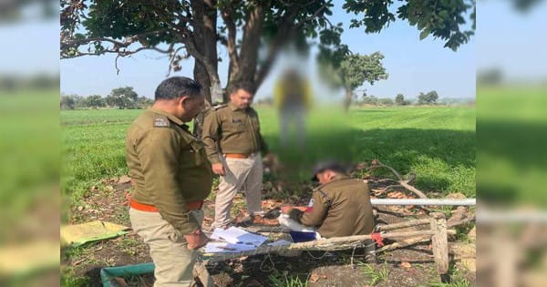 Ujjain News : खेत में किसान ने फांसी लगाकर की आत्महत्या, परिजन बोले- कर्ज से था परेशान, जांच में जुटी पुलिस