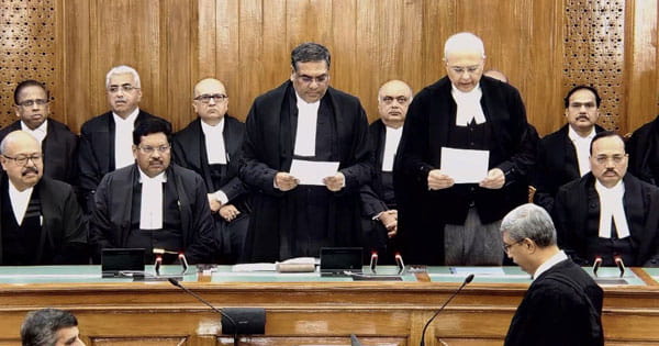 दिल्ली हाईकोर्ट के चीफ जस्टिस मनमोहन बने सुप्रीम कोर्ट के जज, CJI संजीव खन्ना ने दिलाई शपथ