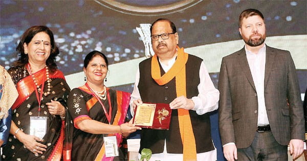 कोई हेरिटेज होम स्टे तो कोई अपनी आर्ट गैलरी शुरू करके बनी वुमन आंत्रप्रेन्योर