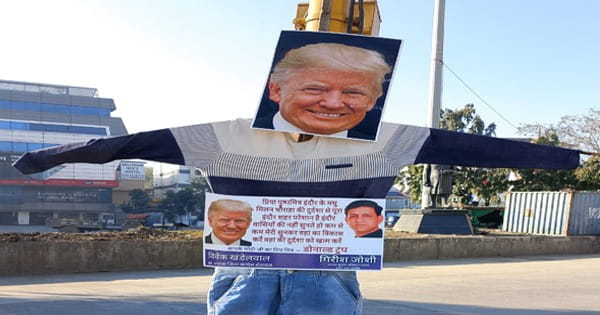 इंदौर में कांग्रेस का अनोखा विरोध प्रदर्शन, महापौर के साथ लगाया ट्रंप का फोटो, लिखा- कम से कम इनकी बात तो सुनिए