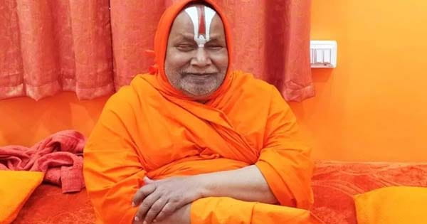 मोहन भागवत के बयान पर भड़के धार्मिक गुरु रामभद्राचार्य, बोले- वो संघ के संचालक हैं हमारे नहीं