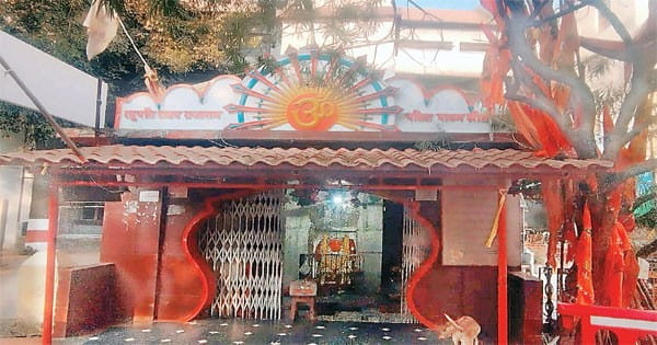 आस्था: हाईकोर्ट परिसर में बने मंदिर, मजार में पूरी होती है पक्षकारों की गुहार