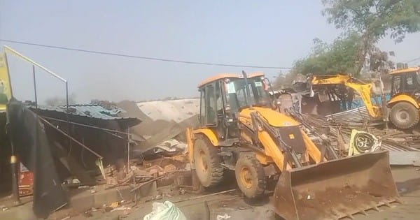 भोपाल मेट्रो के दूसरे फेज के लिए अतिक्रमण हटाने की कार्रवाई, व्यापारियों में आक्रोश, अल्पना तिराहे से रेलवे स्टेशन के बीच 29 दुकानें तोड़ी