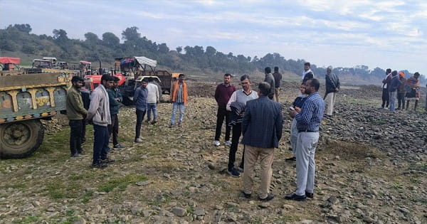 Guna News : जिला प्रशासन ने अवैध उत्खनन पर कसा शिकंजा, कई वाहन जब्त