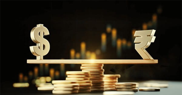 भारतीय मुद्रा में ऐतिहासिक गिरावट, डॉलर के मुकाबले गिरकर 86.61 के नए निचले स्तर पर पहुंचा रुपया
