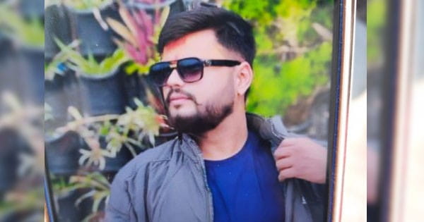 ग्वालियर में लखनऊ के युवक की रहस्यमय मौत, दिल्ली से मिलने आई थी गर्लफ्रेंड, शराब और सेक्स पावर बढ़ाने की दवा का ओवरडोज होने का शक