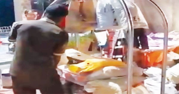 शादी में लिफाफे-गिफ्ट की जगह मांगा घर का वेस्ट मटेरियल