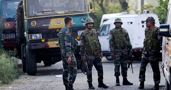 जम्मू-कश्मीर : कठुआ में आतंकियों ने सेना के कैंप पर की फायरिंग, इलाके में सर्च ऑपरेशन जारी