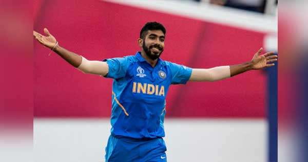 जसप्रीत बुमराह ने रचा इतिहास, बने ICC बेस्ट क्रिकेटर ऑफ द ईयर, यह अवॉर्ड पाने वाले पहले भारतीय तेज गेंदबाज