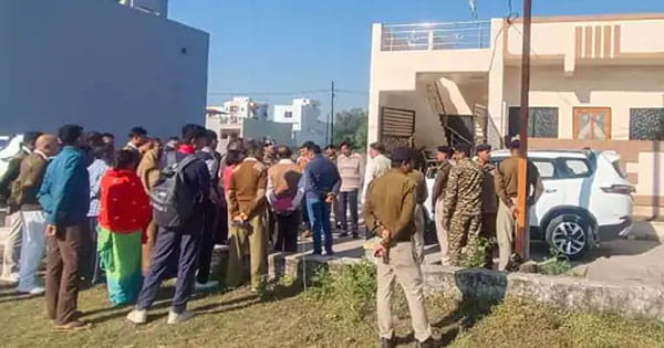 भोपाल : CRPF जवान ने पत्नी को मारी गोली, फिर पुलिस को किया कॉल; खुद भी कर ली आत्महत्या, कमरे में मिल दोनों की लाश