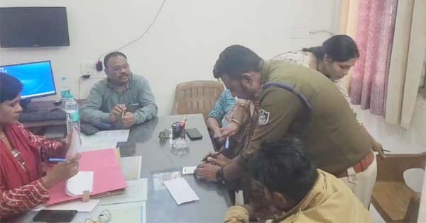 Vidisha News : लोकायुक्त ने एएसआई को 3500 रुपए की रिश्वत लेते रंगे हाथों पकड़ा, कोर्ट में चालान पेश करने के एवज में मांगी थी 10 हजार की घूस