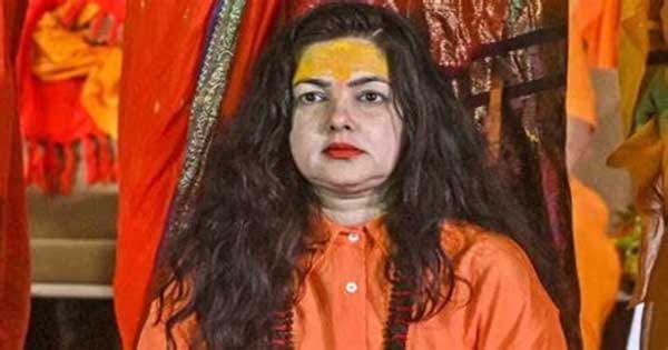 महामंडलेश्वर की पदवी के लिए ममता कुलकर्णी ने दिए 10 करोड़! बाबा रामदेव और धीरेंद्र शास्त्री को दिया करारा जवाब